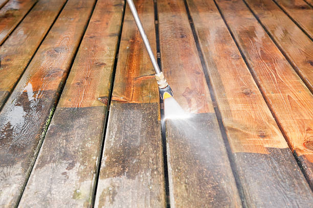 Why Choose Our Certified Pressure Washing Experts for Your Project Needs in Mira Monte, CA?